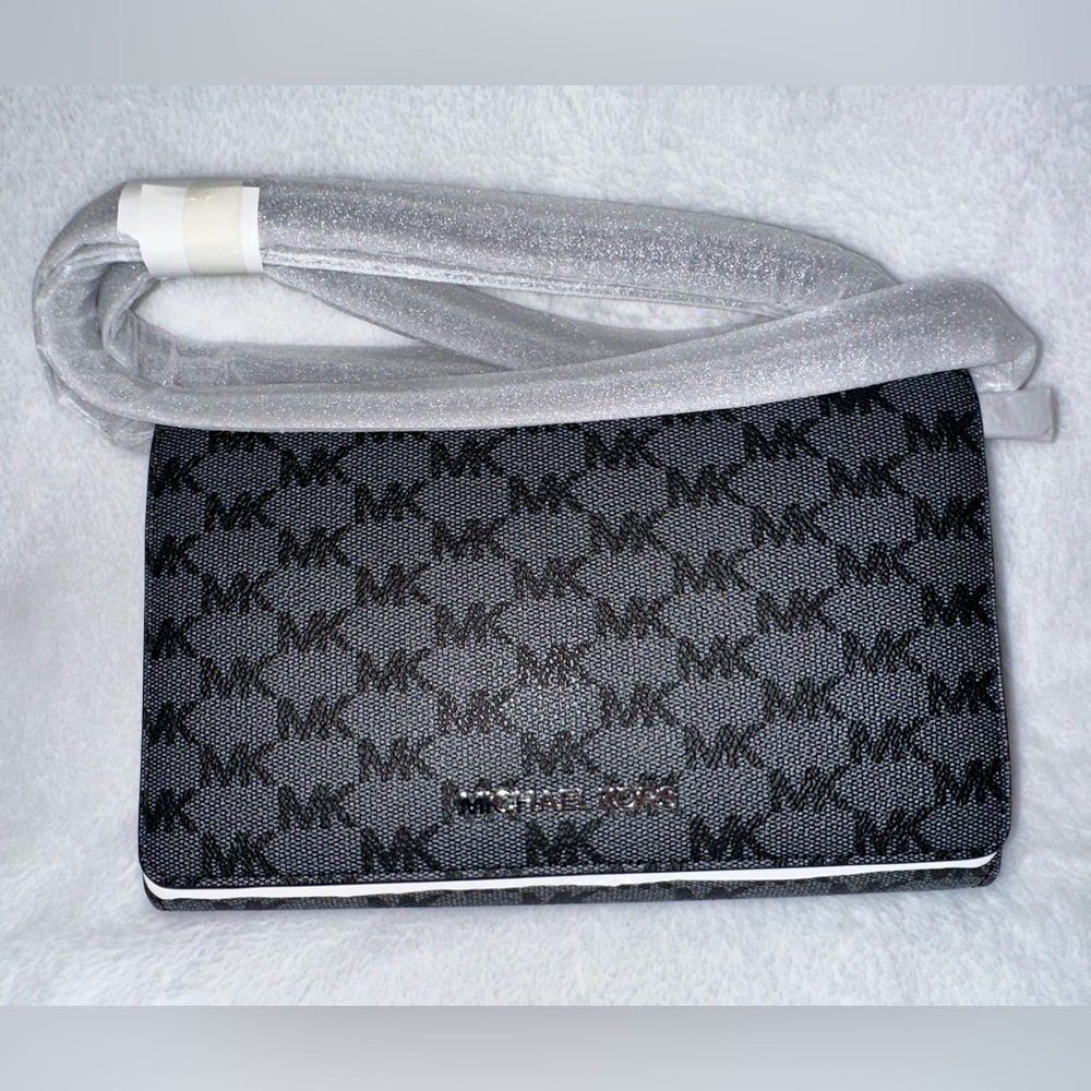 Michael Kors LG MF Xbody Clutch